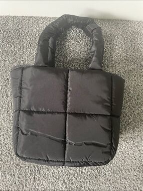 Black Puffer Mini Tote Bag 7x8x3 handle purse New